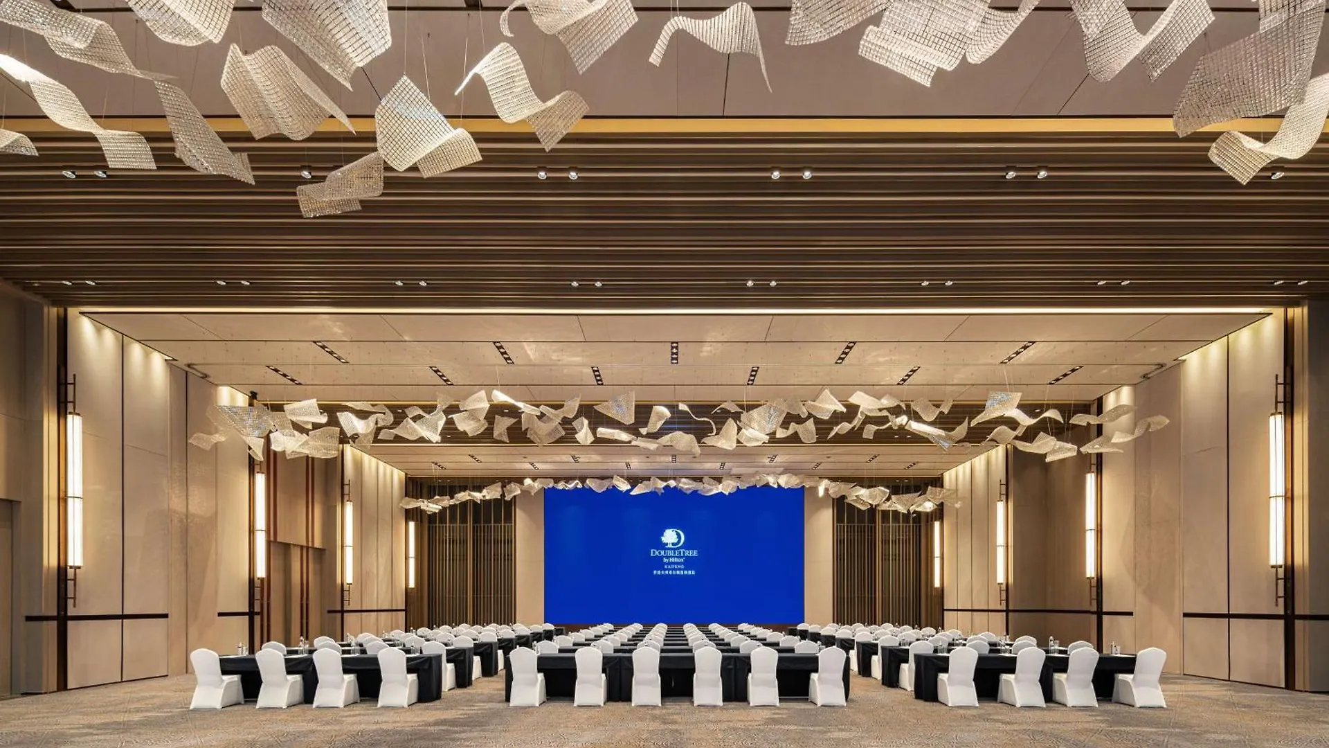 ****  מלון Doubletree By Hilton קאיפנג סין